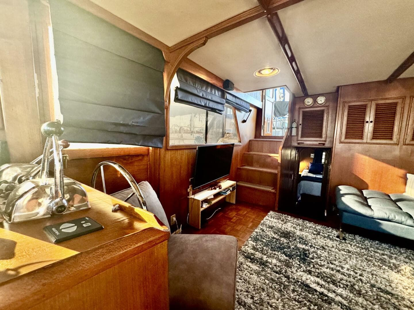 1986 Marine Trader 47 Tradewinds