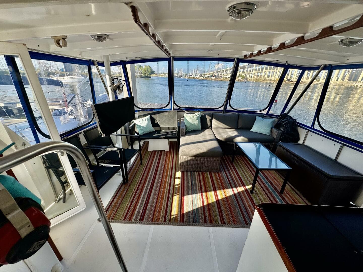 1986 Marine Trader 47 Tradewinds