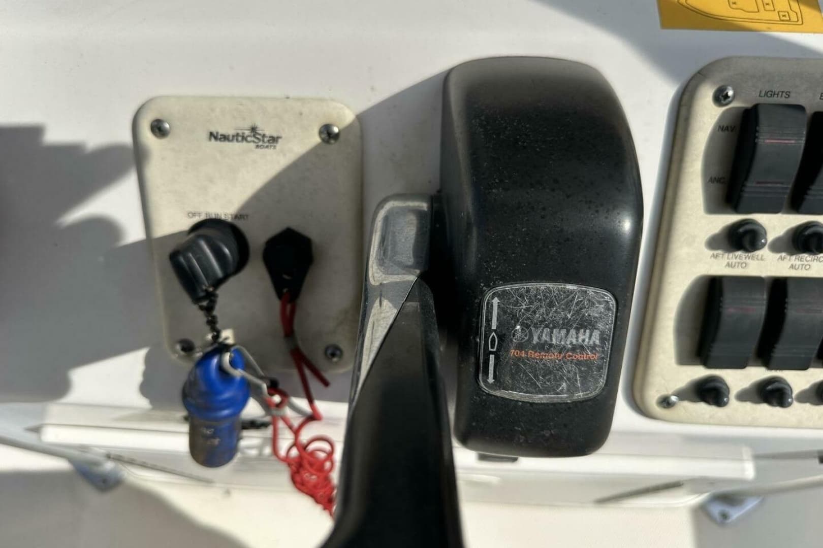 2008 NauticStar 2400 NauticBAY