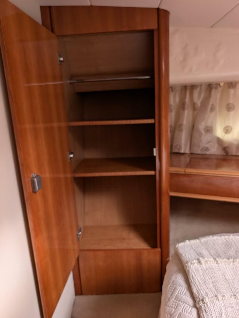 1998 Viking Princess Sport Cruiser