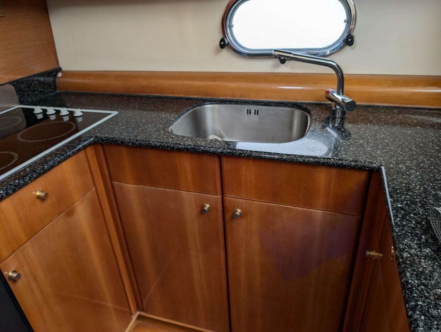 1998 Viking Princess Sport Cruiser