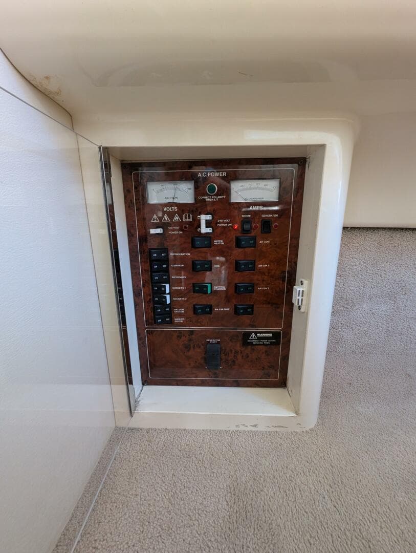 1998 Viking Princess Sport Cruiser