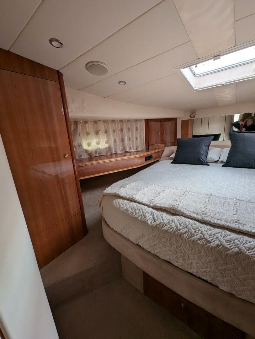 1998 Viking Princess Sport Cruiser