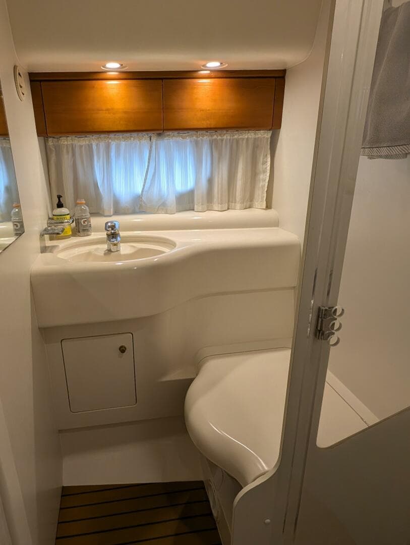 1998 Viking Princess Sport Cruiser