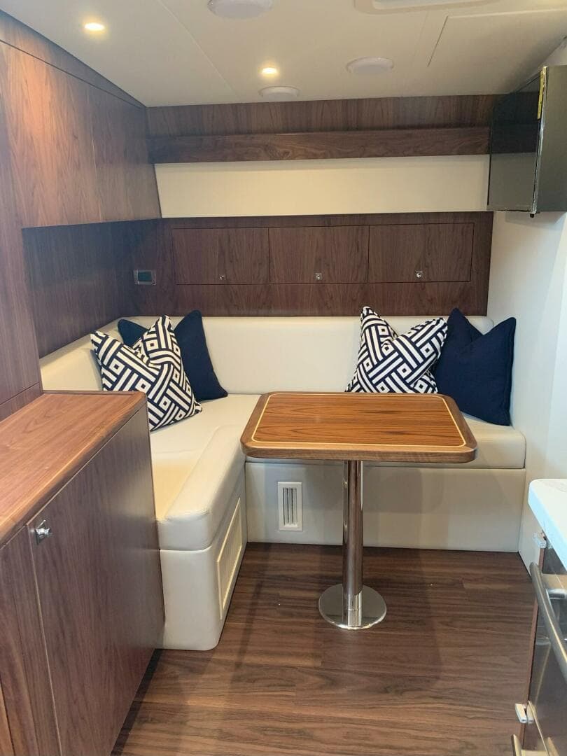 2020 Hatteras GT45 Express