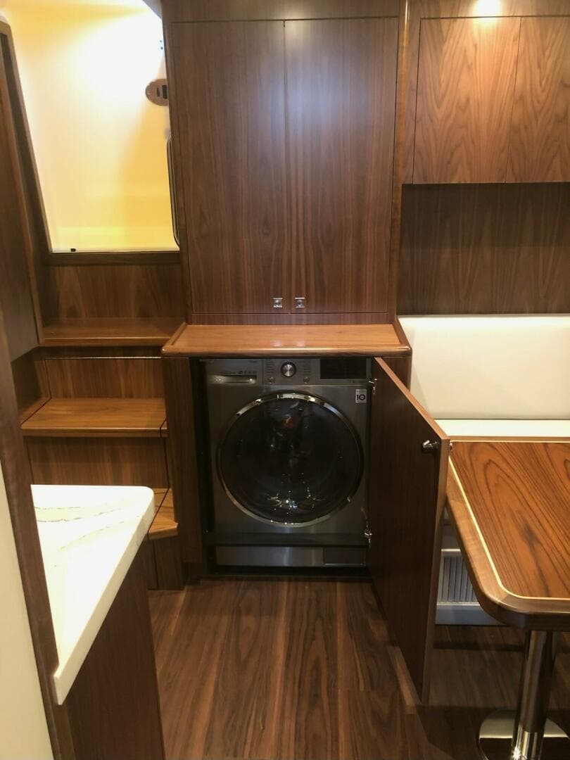 2020 Hatteras GT45 Express