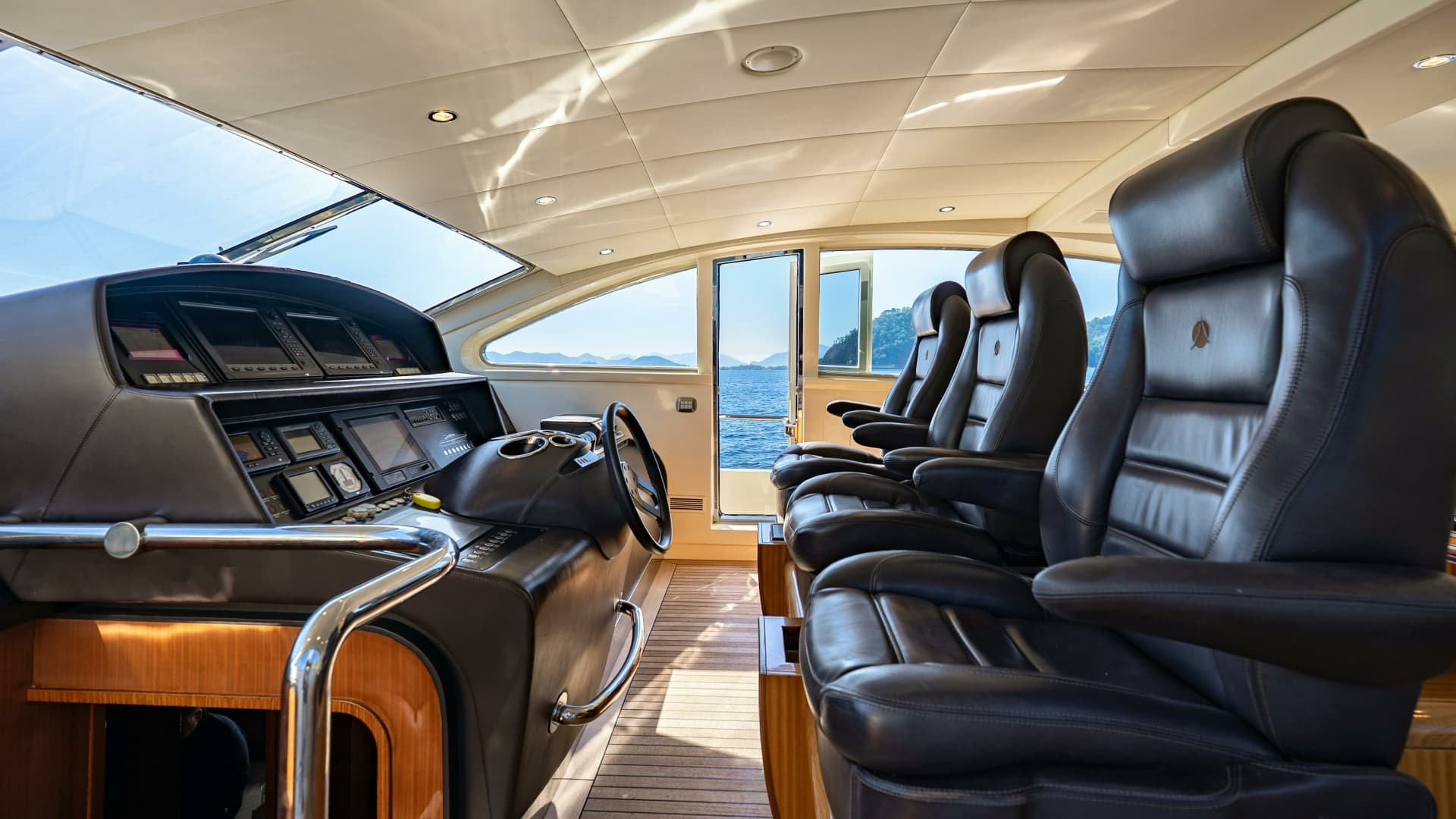 2010 Leopard Leopard 27 Sport