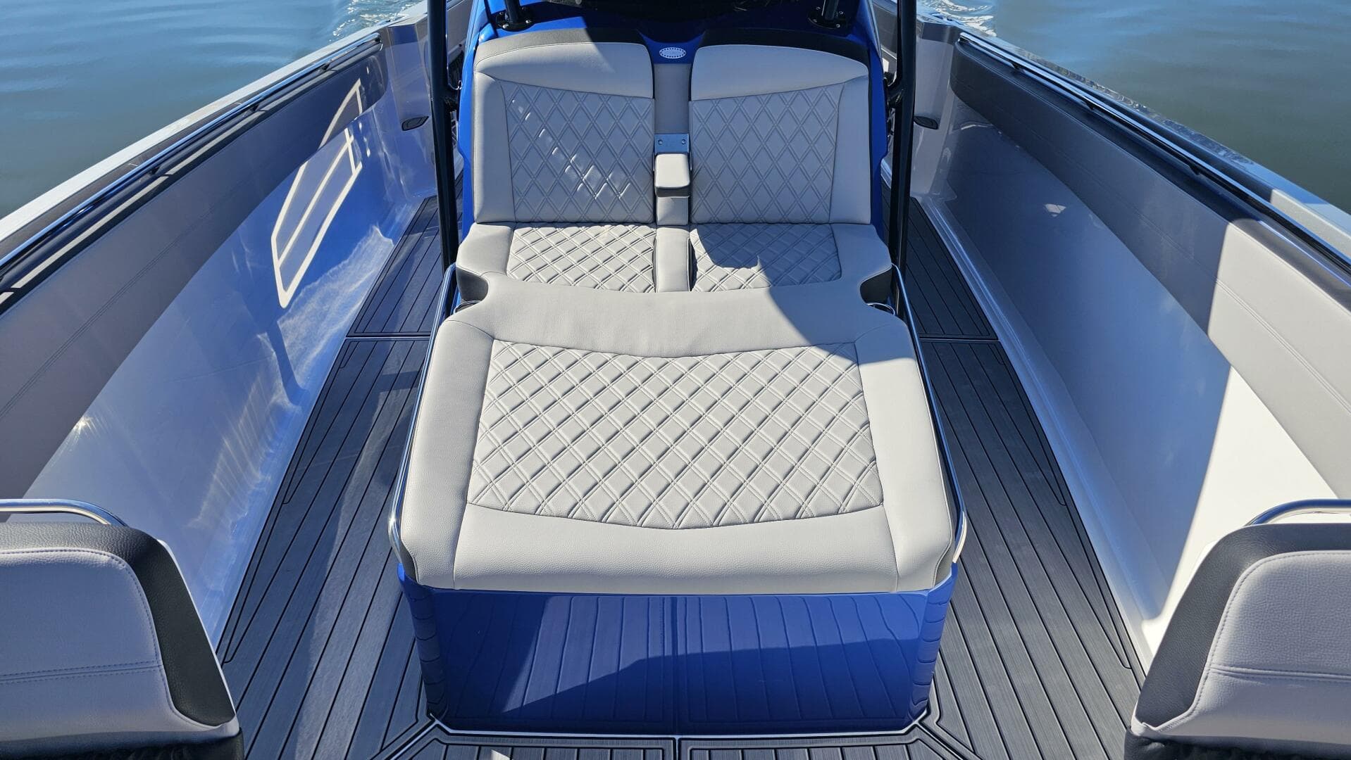 2024 Nor-Tech 390 Sport Center Console