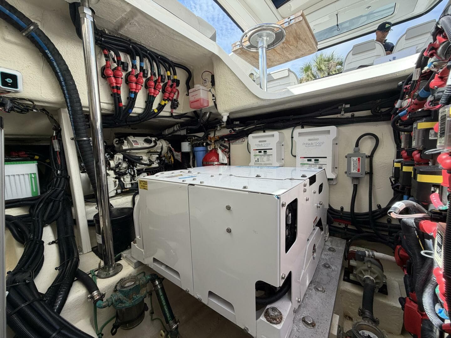2022 Sea Ray SLX 400 Outboard SEA N SEA