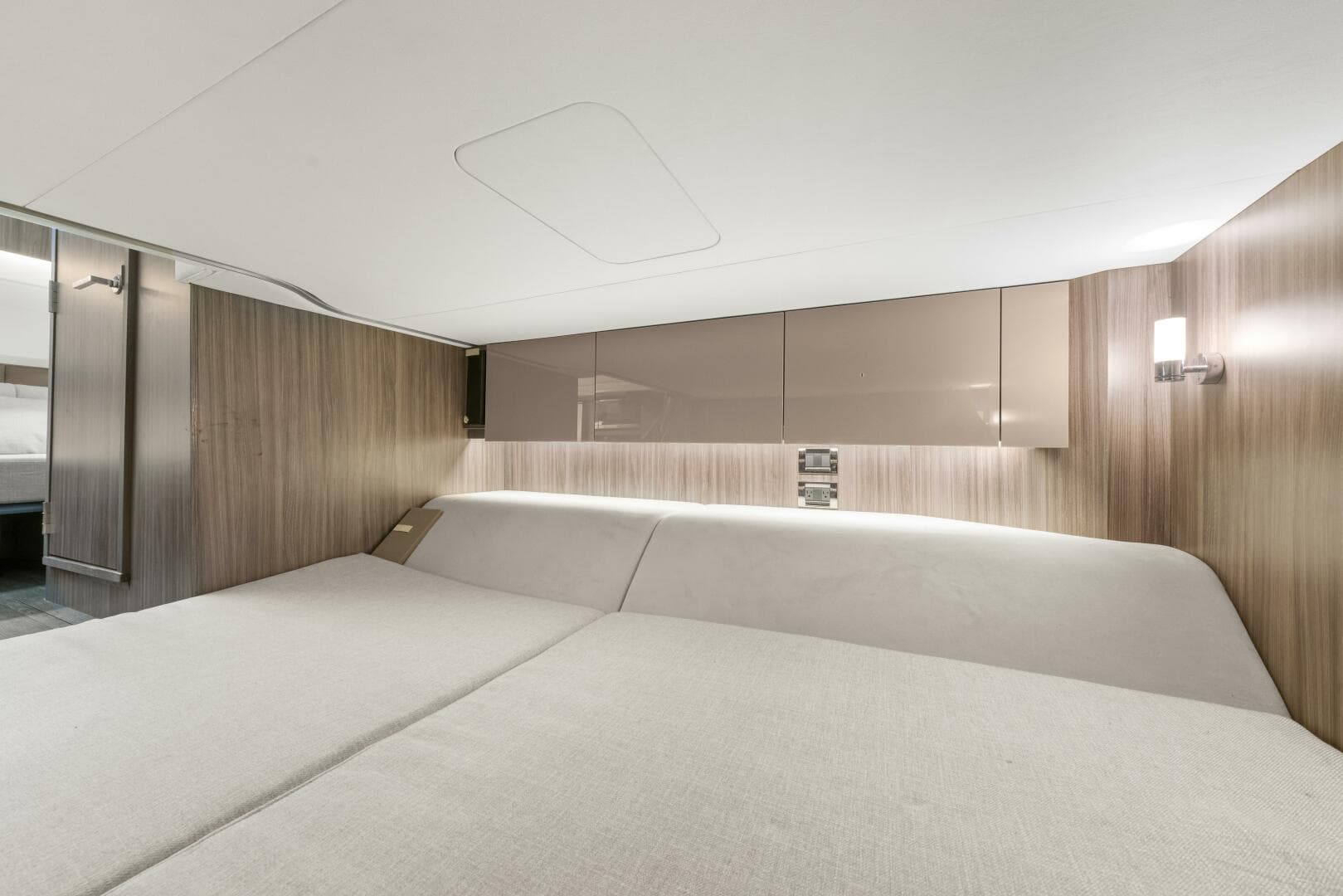 2022 Sea Ray SLX 400 Outboard SEA N SEA