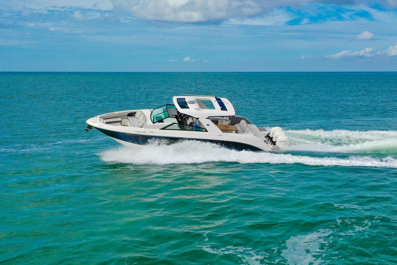 2022 Sea Ray SLX 400 Outboard SEA N SEA