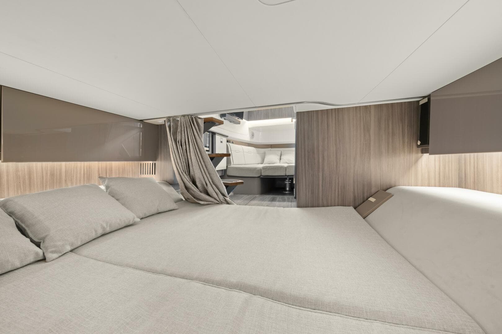 2022 Sea Ray SLX 400 Outboard SEA N SEA