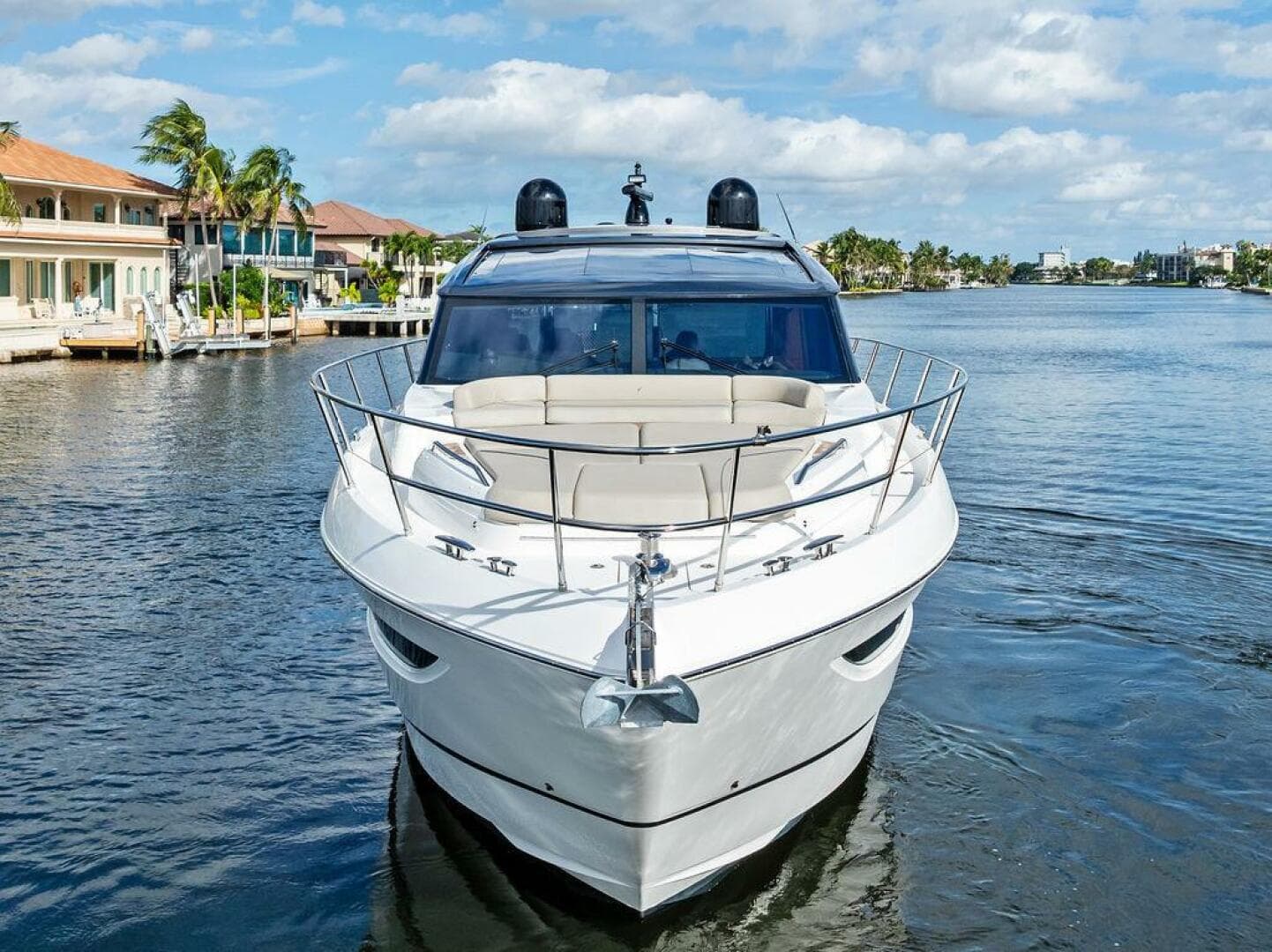 2021 Princess V55