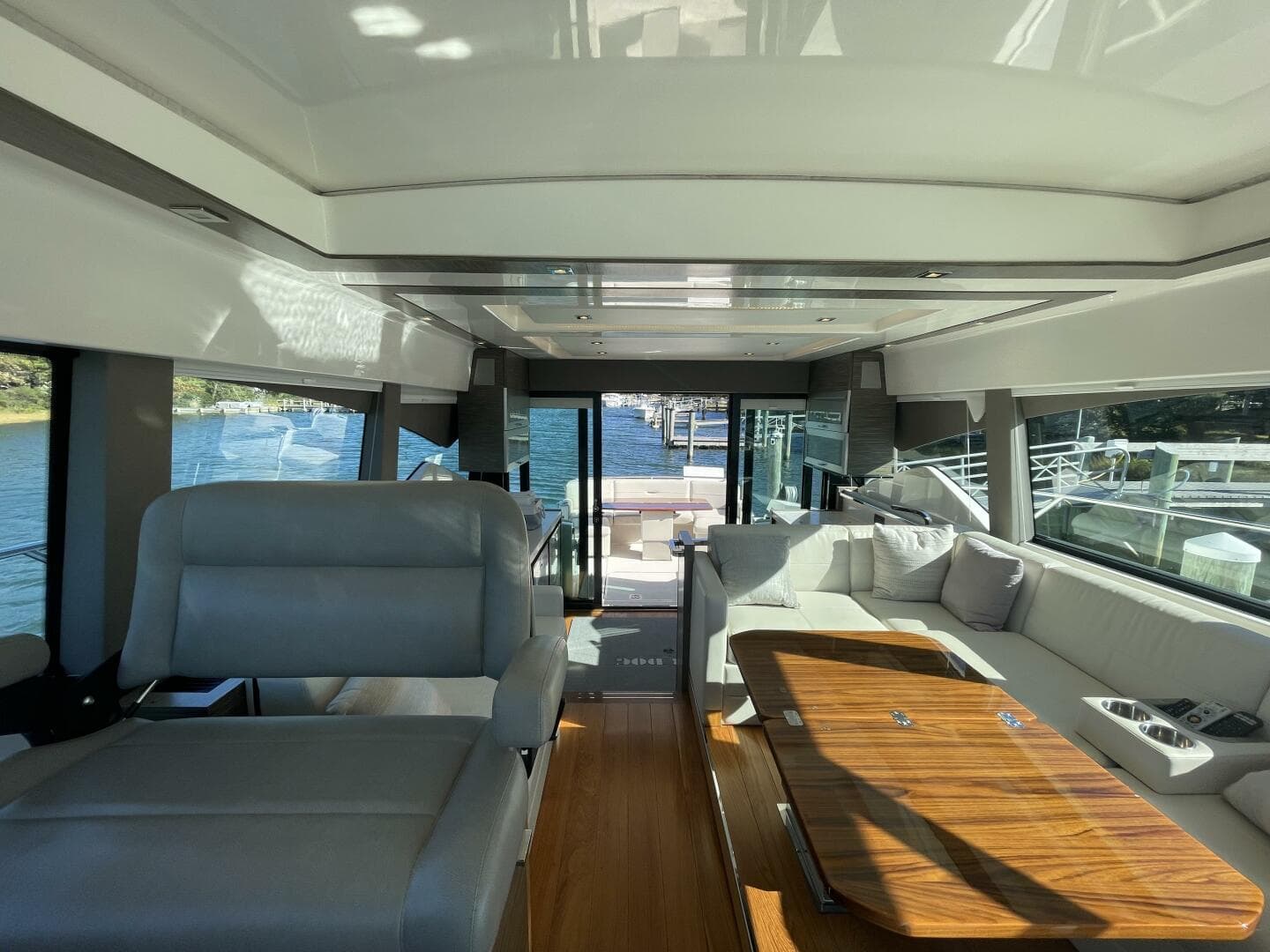 2020 Tiara Yachts C53 Coupe