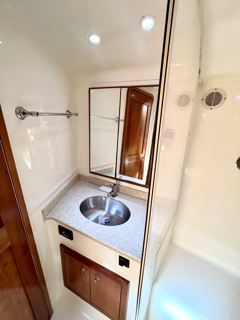 2007 Albemarle 41 Express