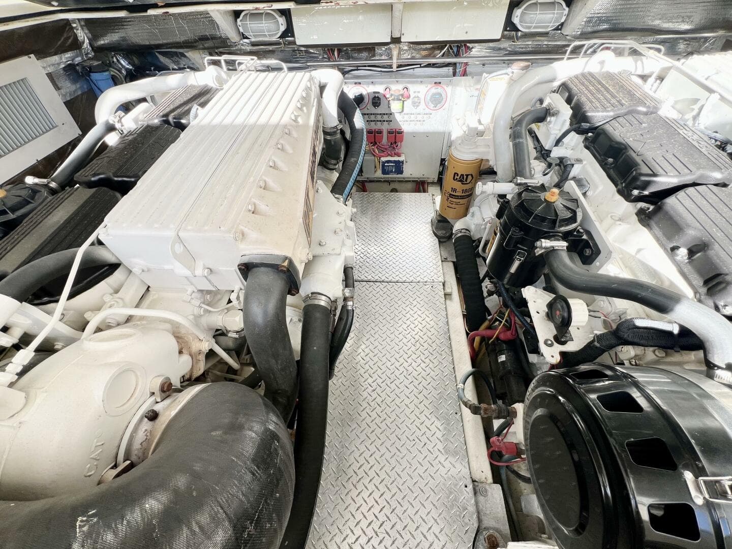 2007 Albemarle 41 Express