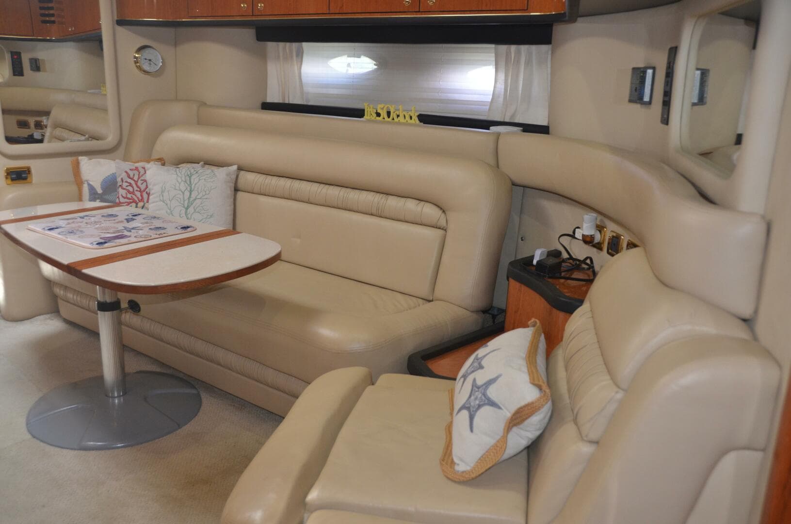 Sea Ray 46 4 RICH-SHER OR POORER - Salon - Dinette