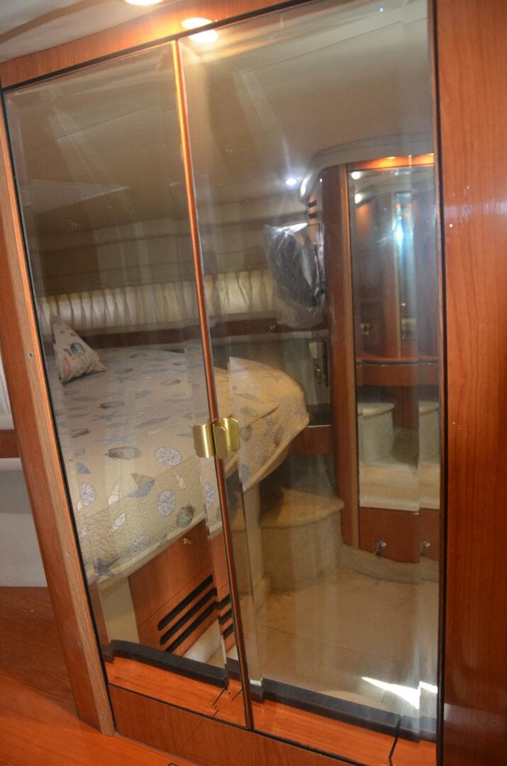 Sea Ray 46 4 RICH-SHER OR POORER - Master Stateroom