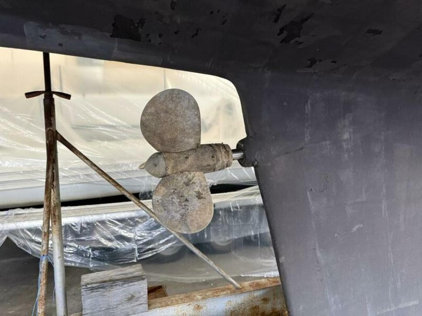 1986 Hans Christian 43 Christina