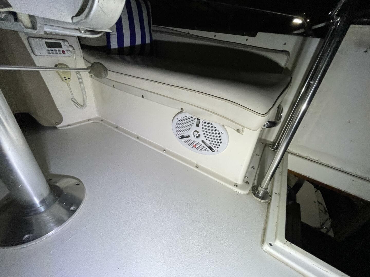 1986 Egg Harbor 40 Motor Yacht