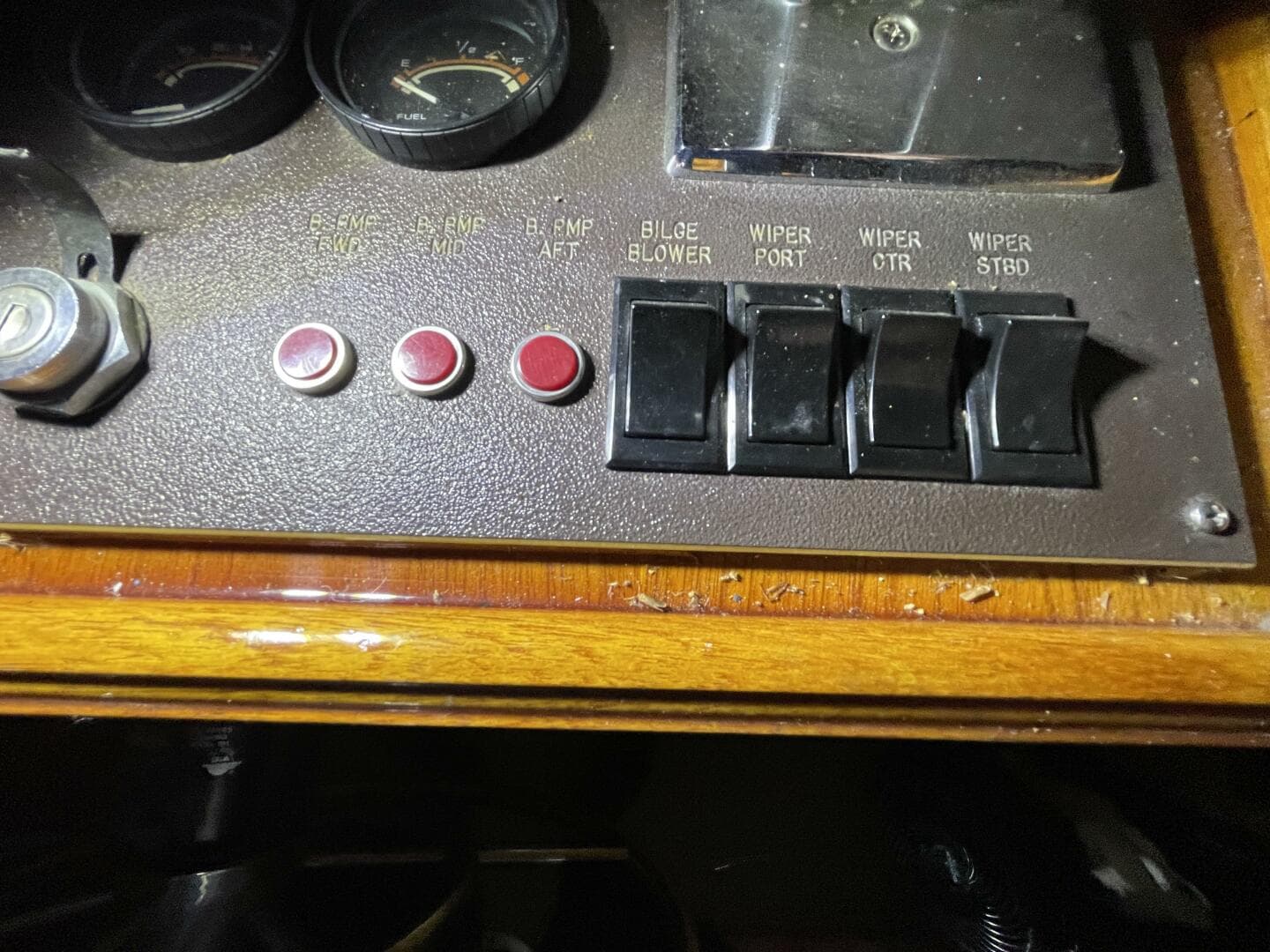 Helm Bilge and Wiper Control Panel – Egg Harbor 40