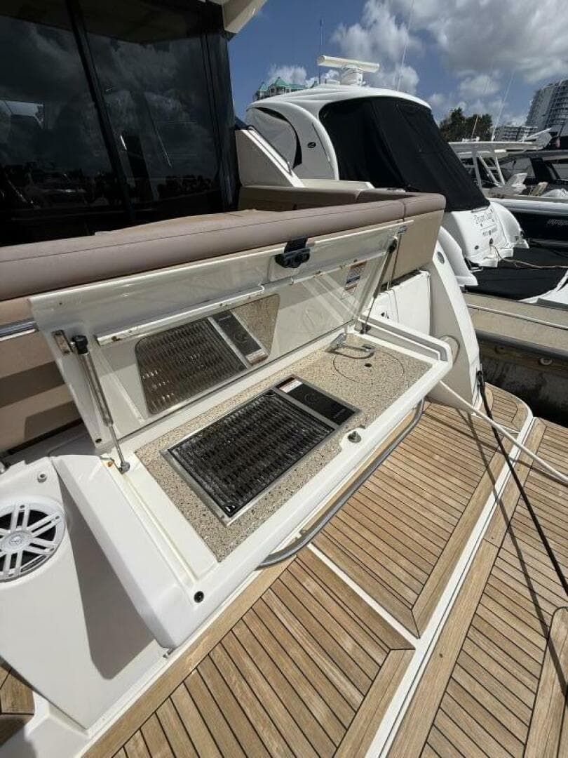 2018 Sea Ray FLY 400