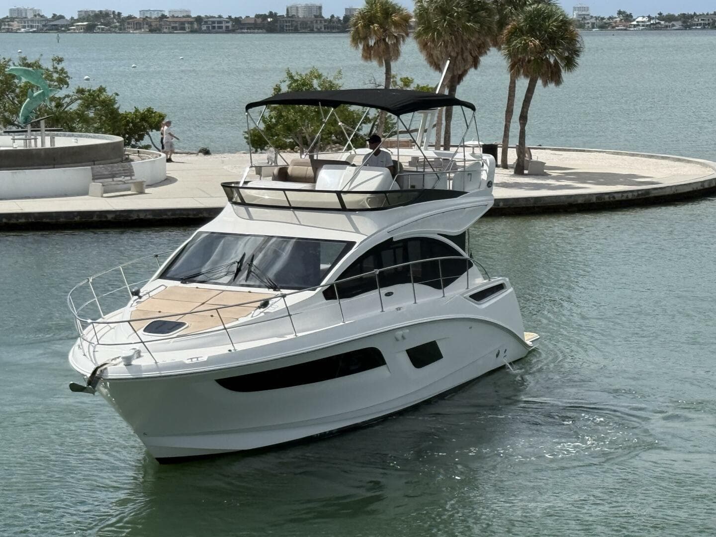 2018 Sea Ray FLY 400