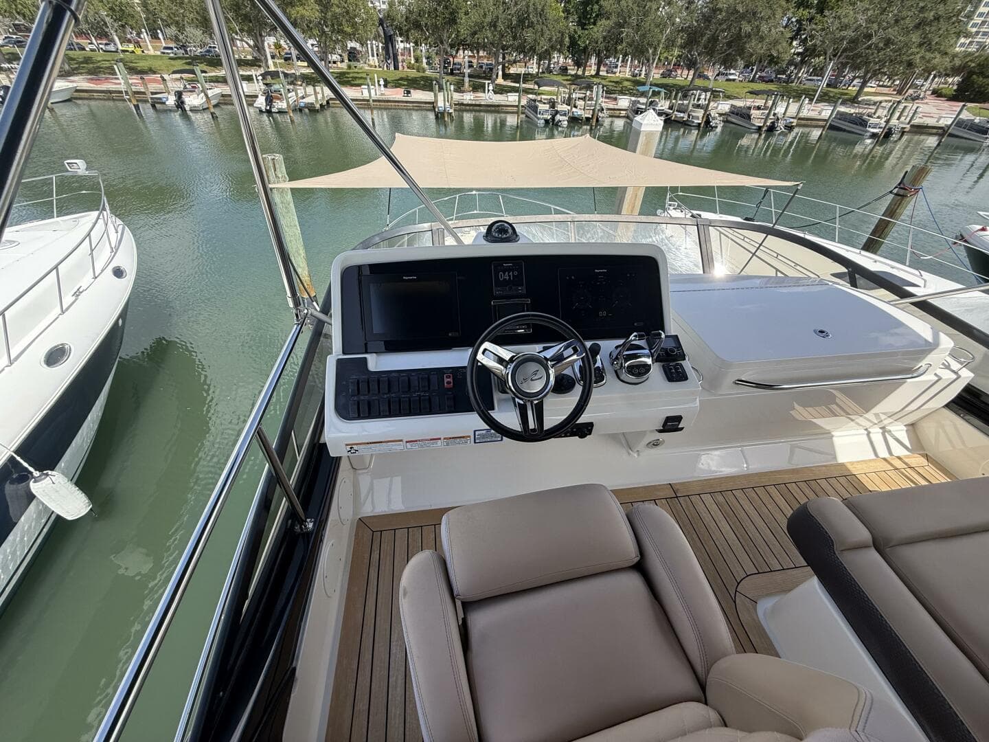 2018 Sea Ray FLY 400