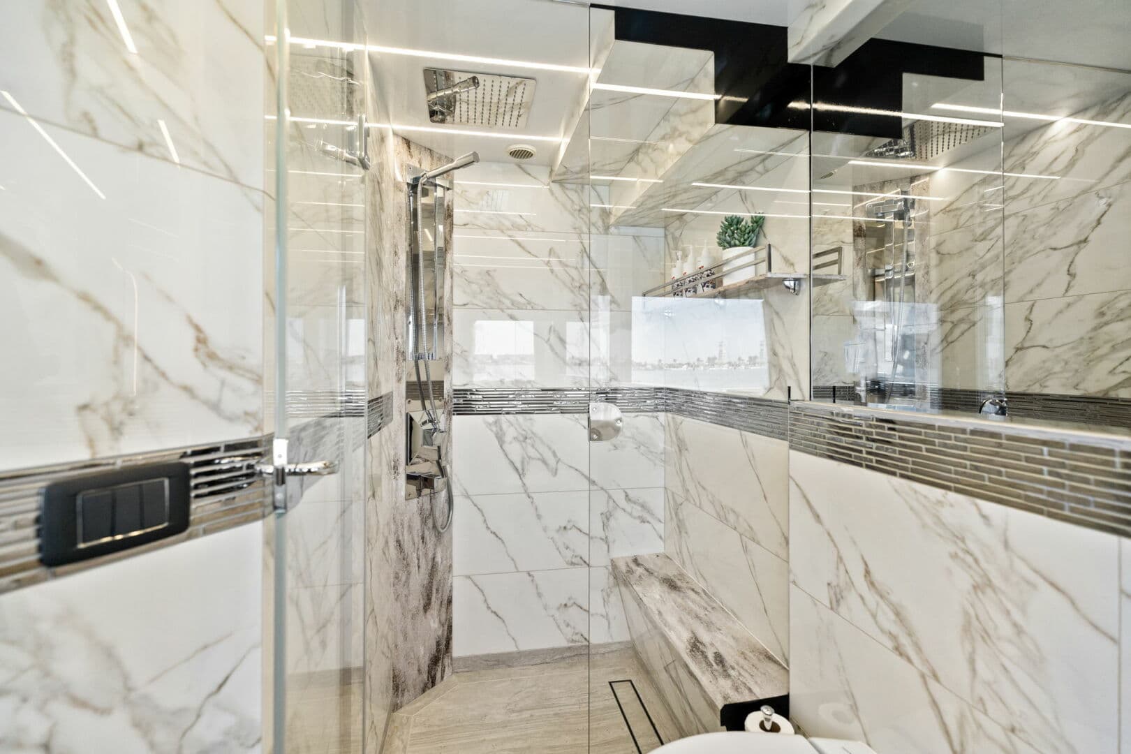 2020 Galeon 680 FLYBRIDGE