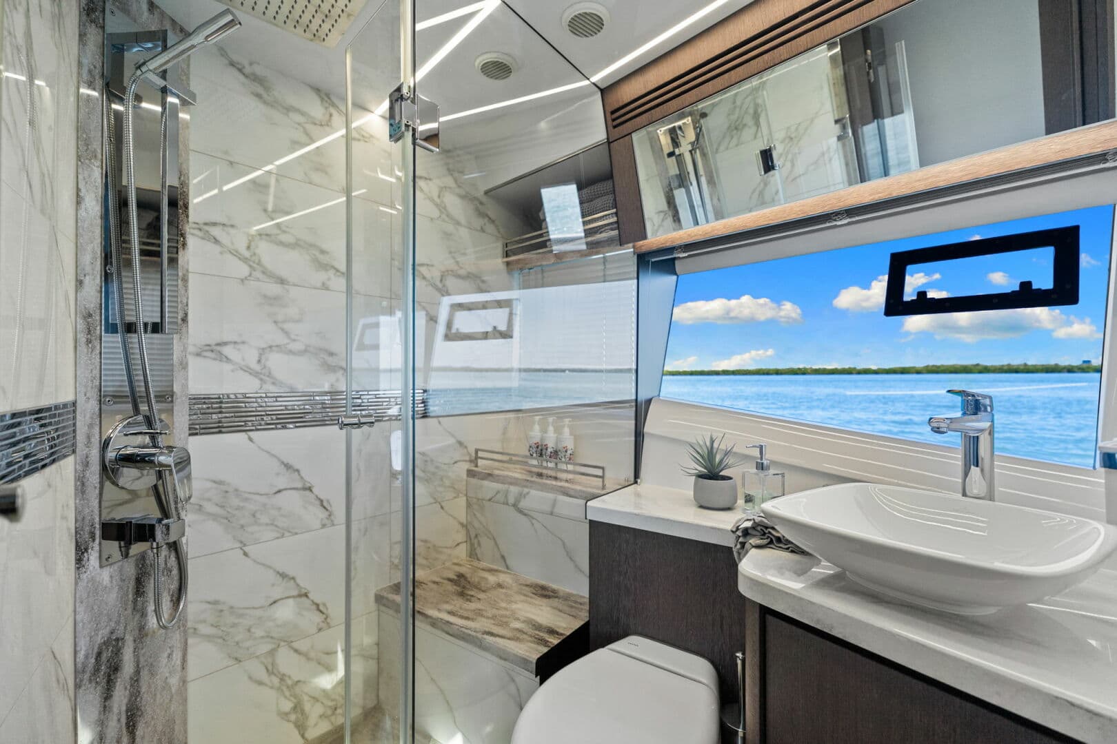 2020 Galeon 680 FLYBRIDGE