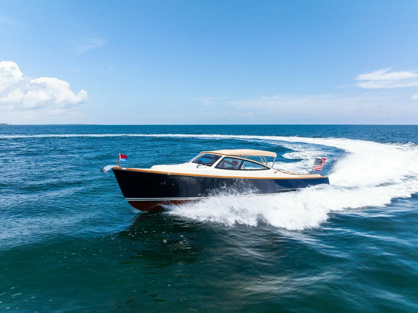 2008 Hinckley Talaria 38R Convertible