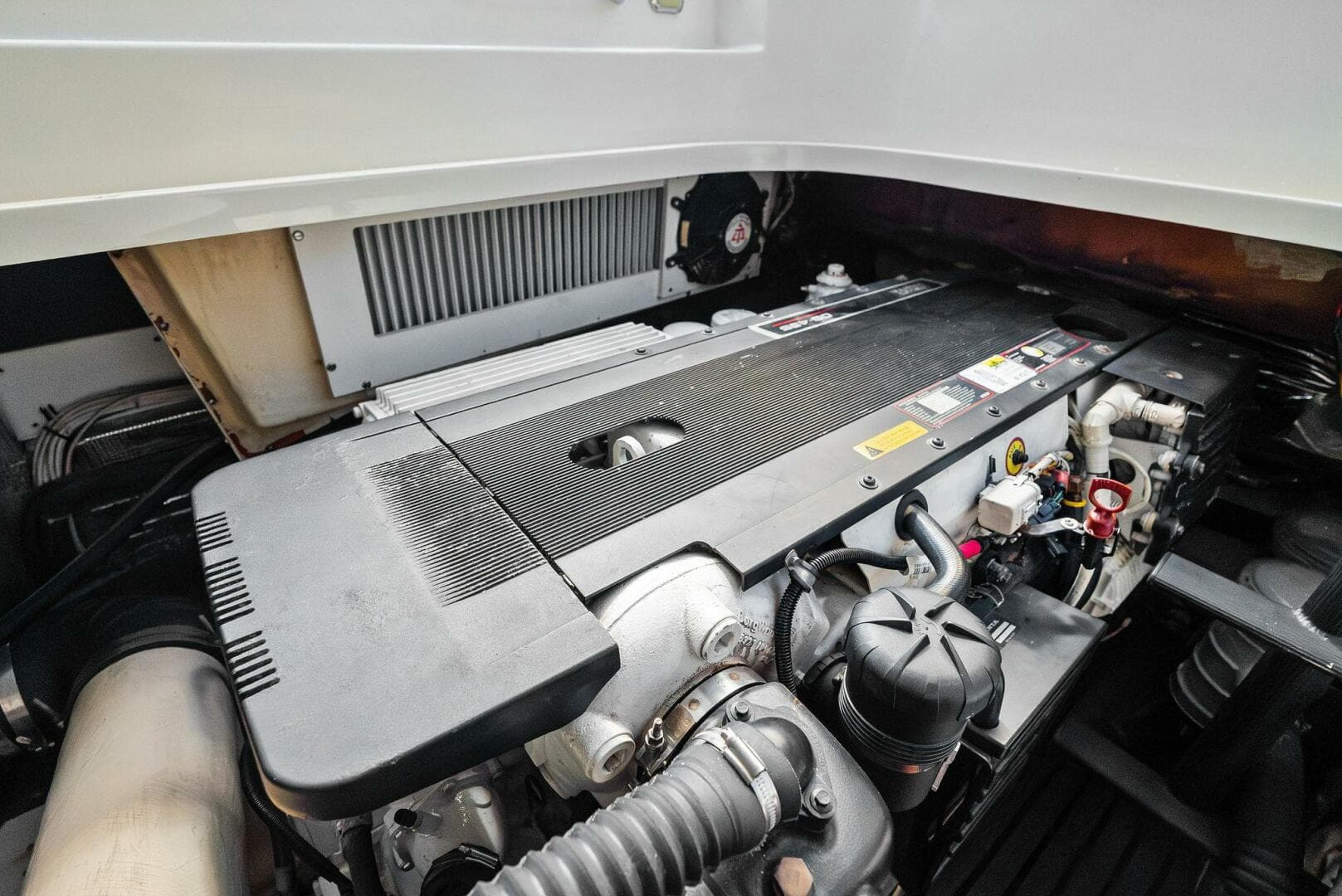 2008 Hinckley Talaria 38R Convertible