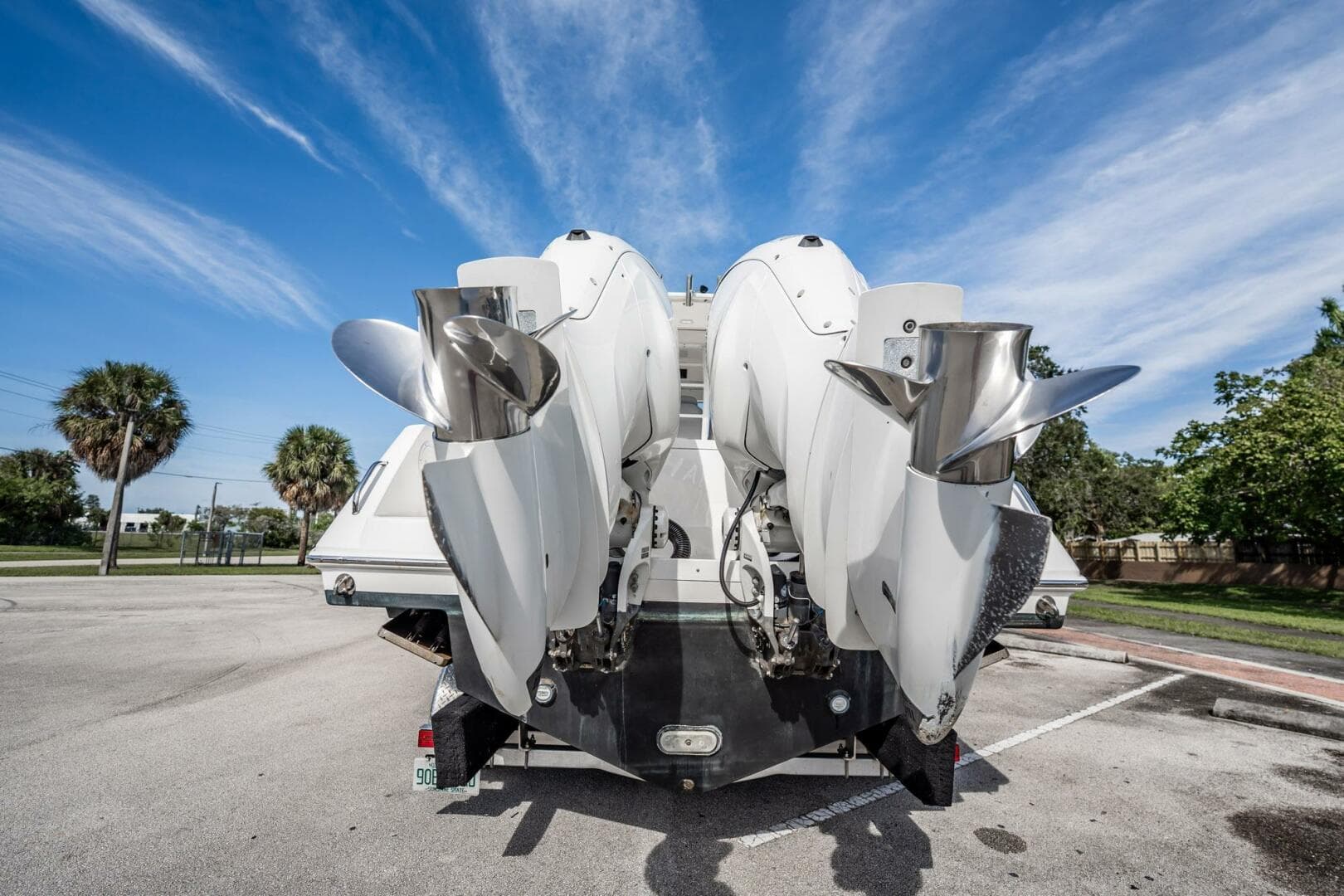 2021 Everglades 335 Center Console