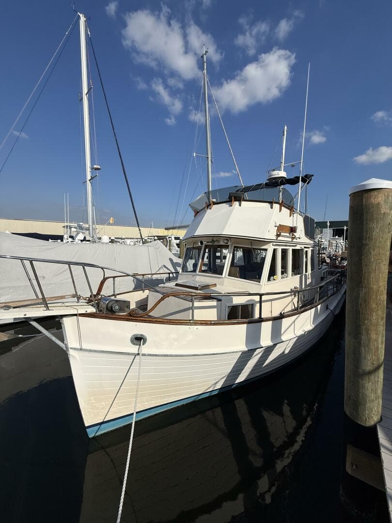 1985 Grand Banks 36 Classic