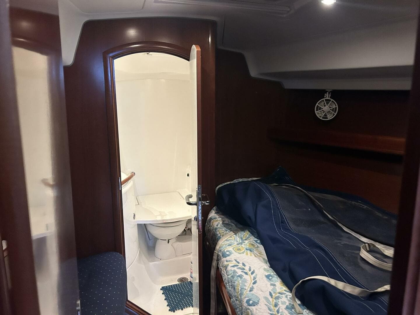 2003 Beneteau Oceanis 42 CC