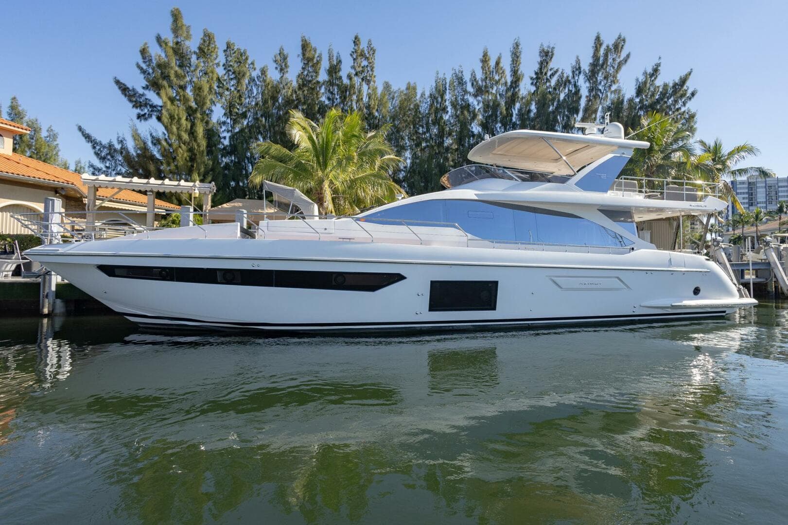 2021 Azimut Fly
