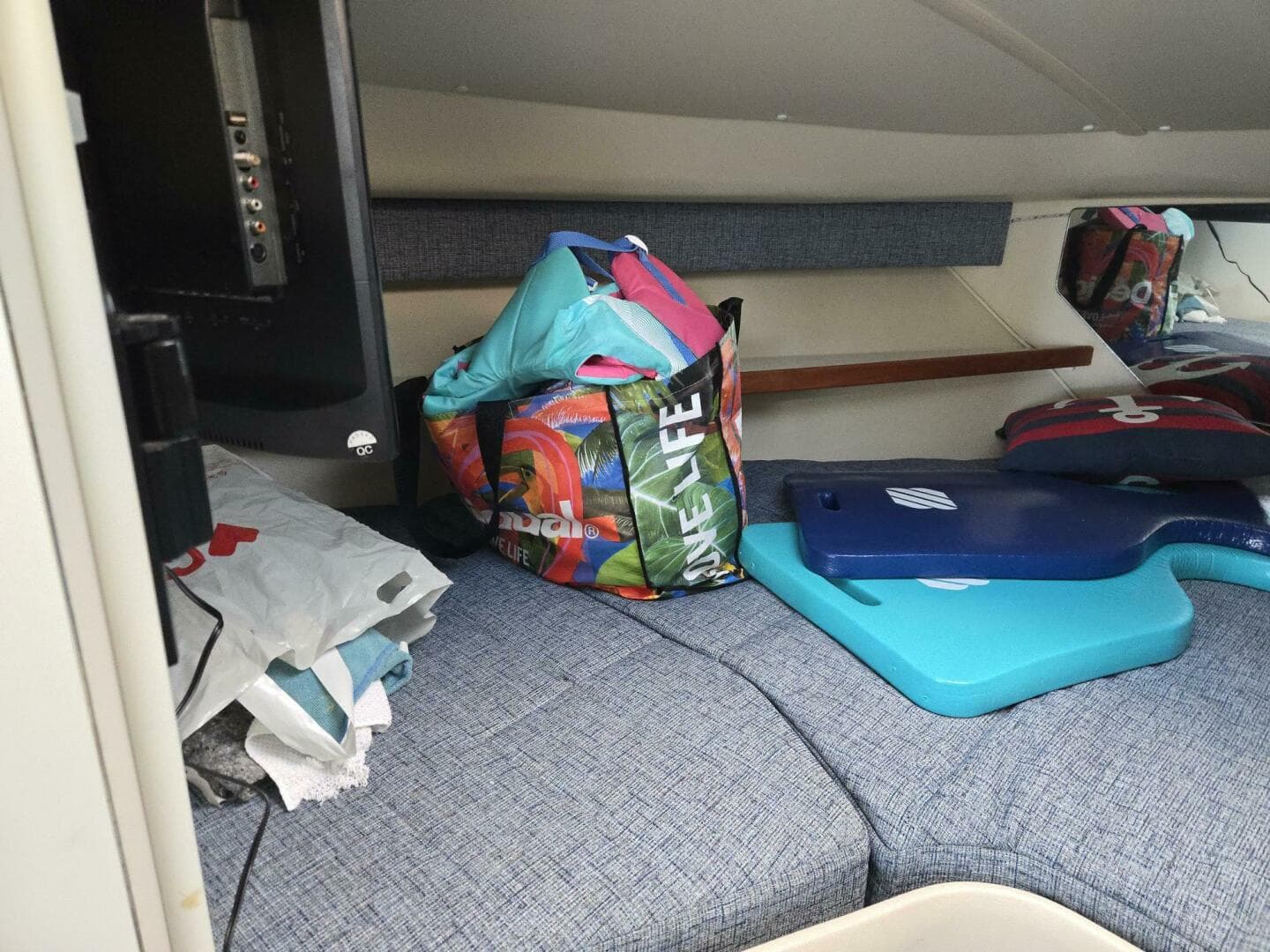 1998 Tiara Yachts Coronet