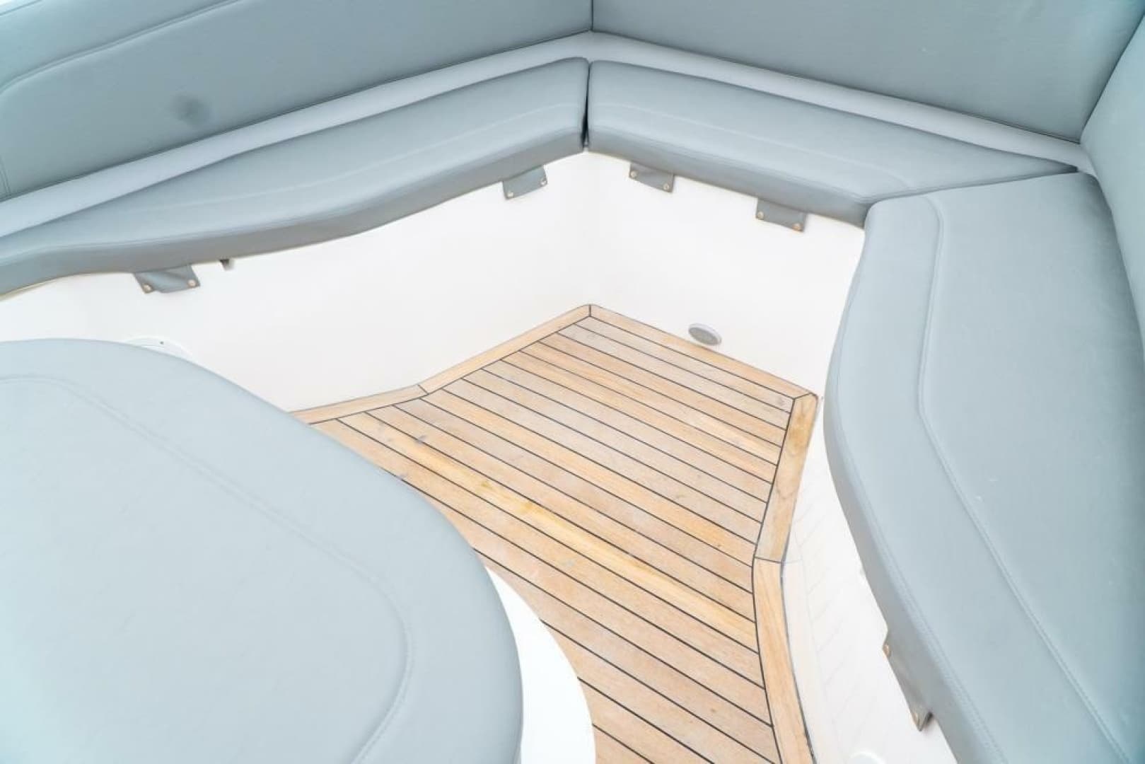 2025 Fishing Raptor 390 Solarium