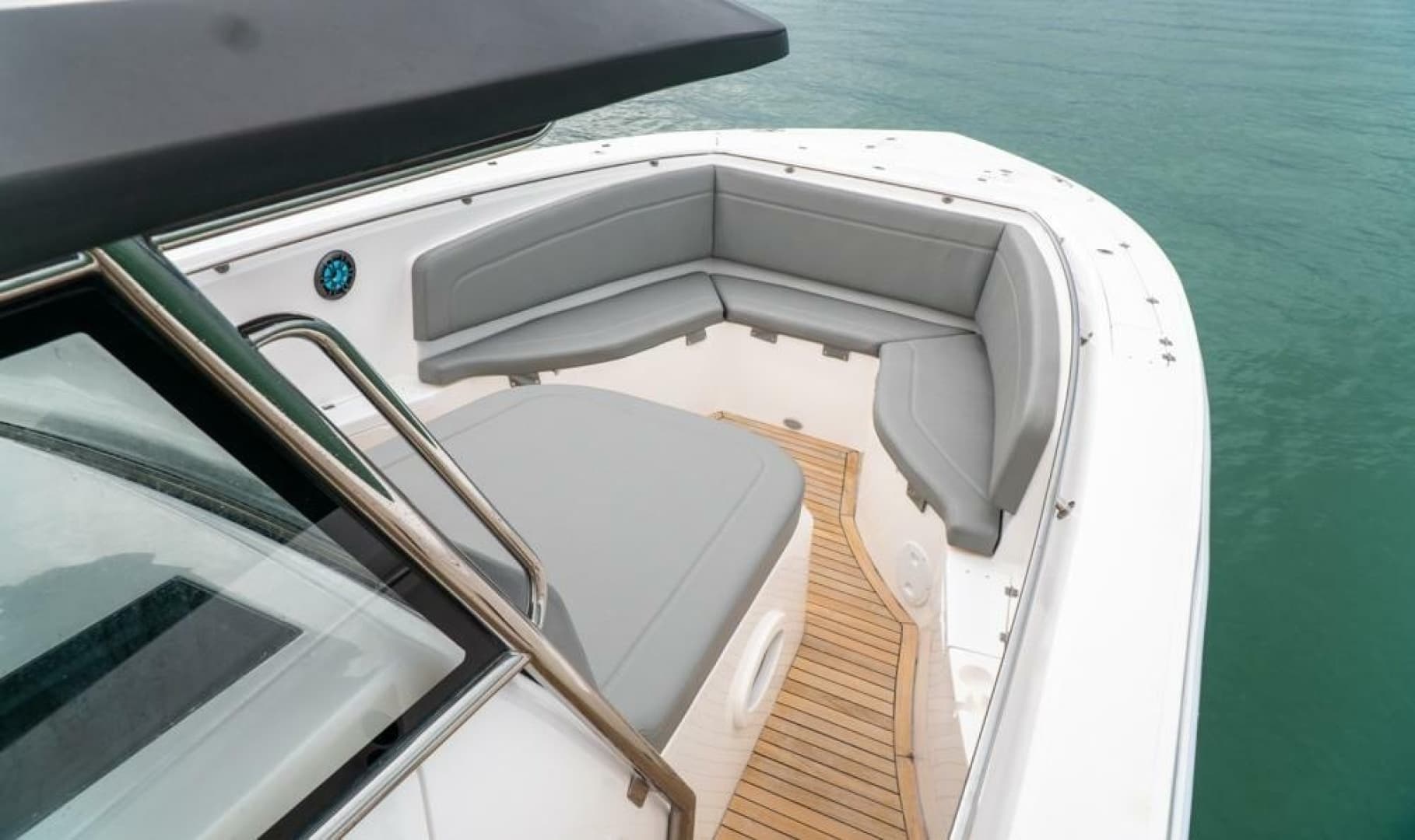 2025 Fishing Raptor 390 Solarium