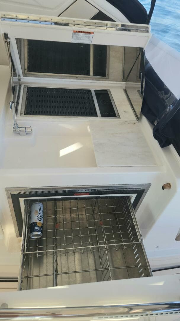 2014 Tiara Yachts 3100 Coronet