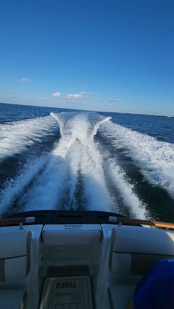 2014 Tiara Yachts 3100 Coronet