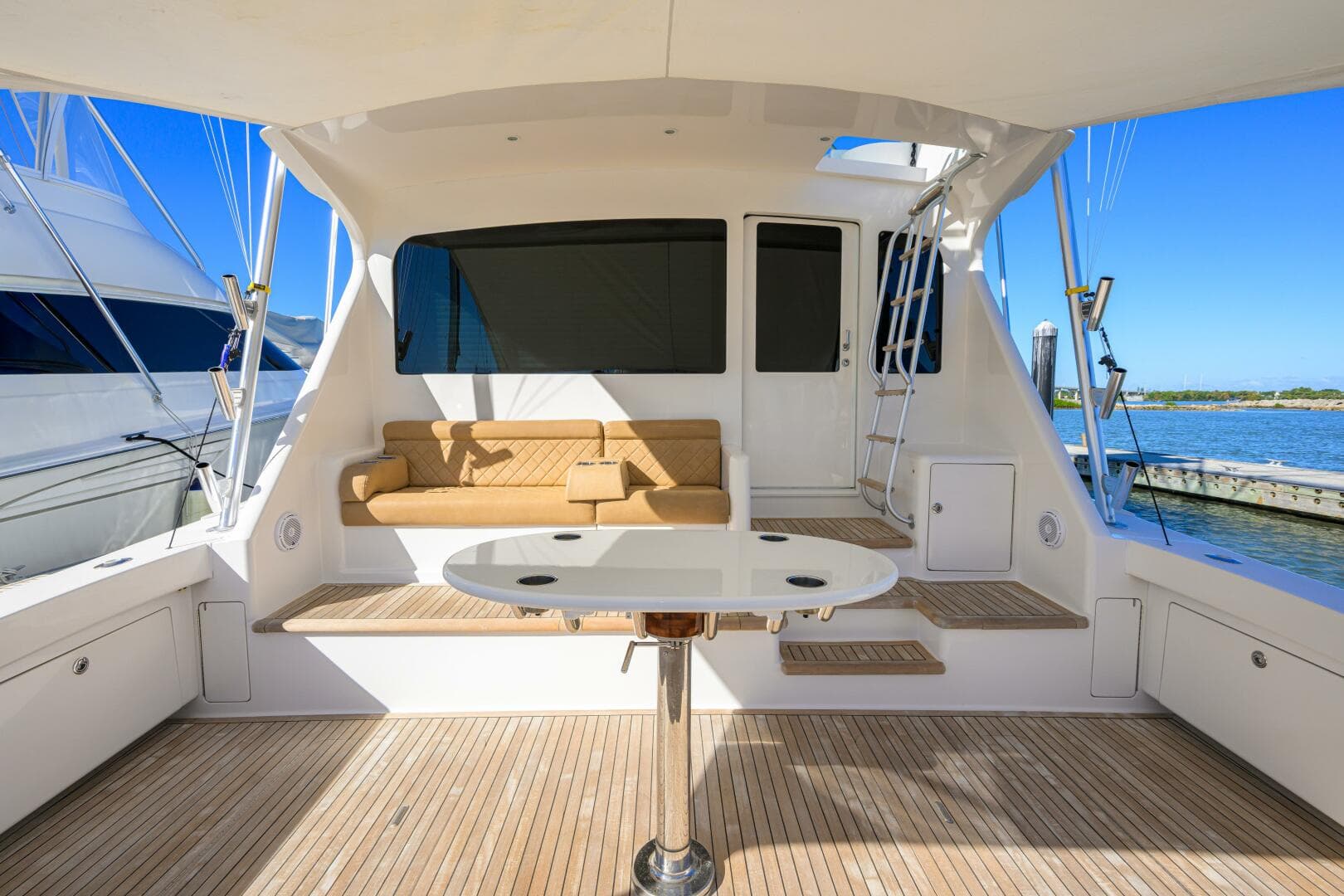 Custom Tabletop Fastens To Rocket Launcher