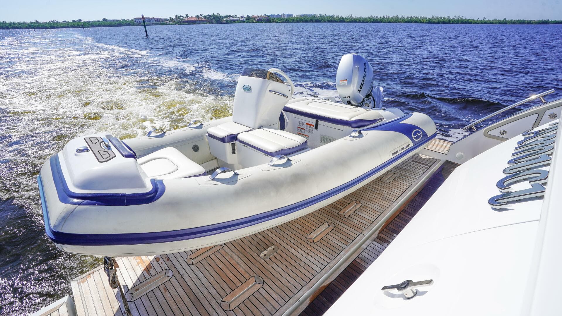 2017 Azimut 66 Flybridge