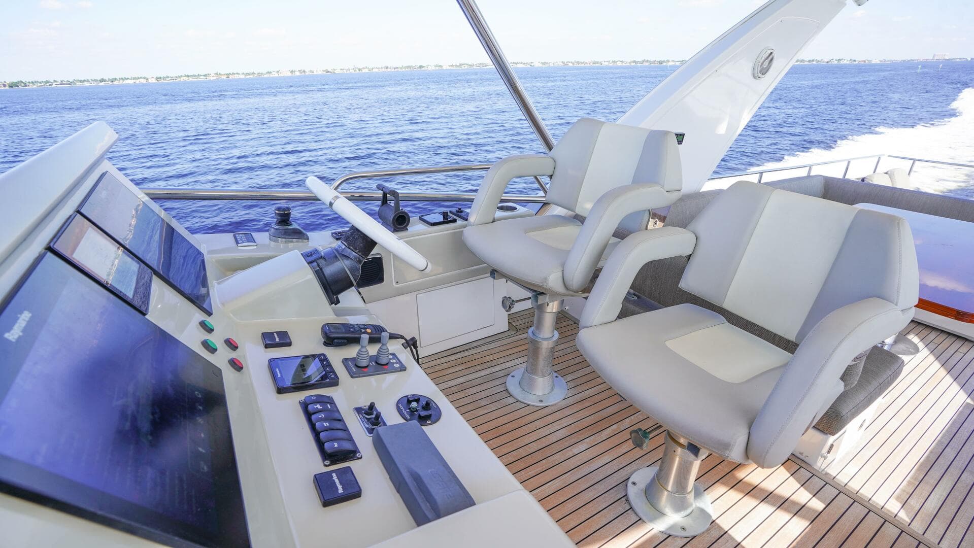 2017 Azimut 66 Flybridge