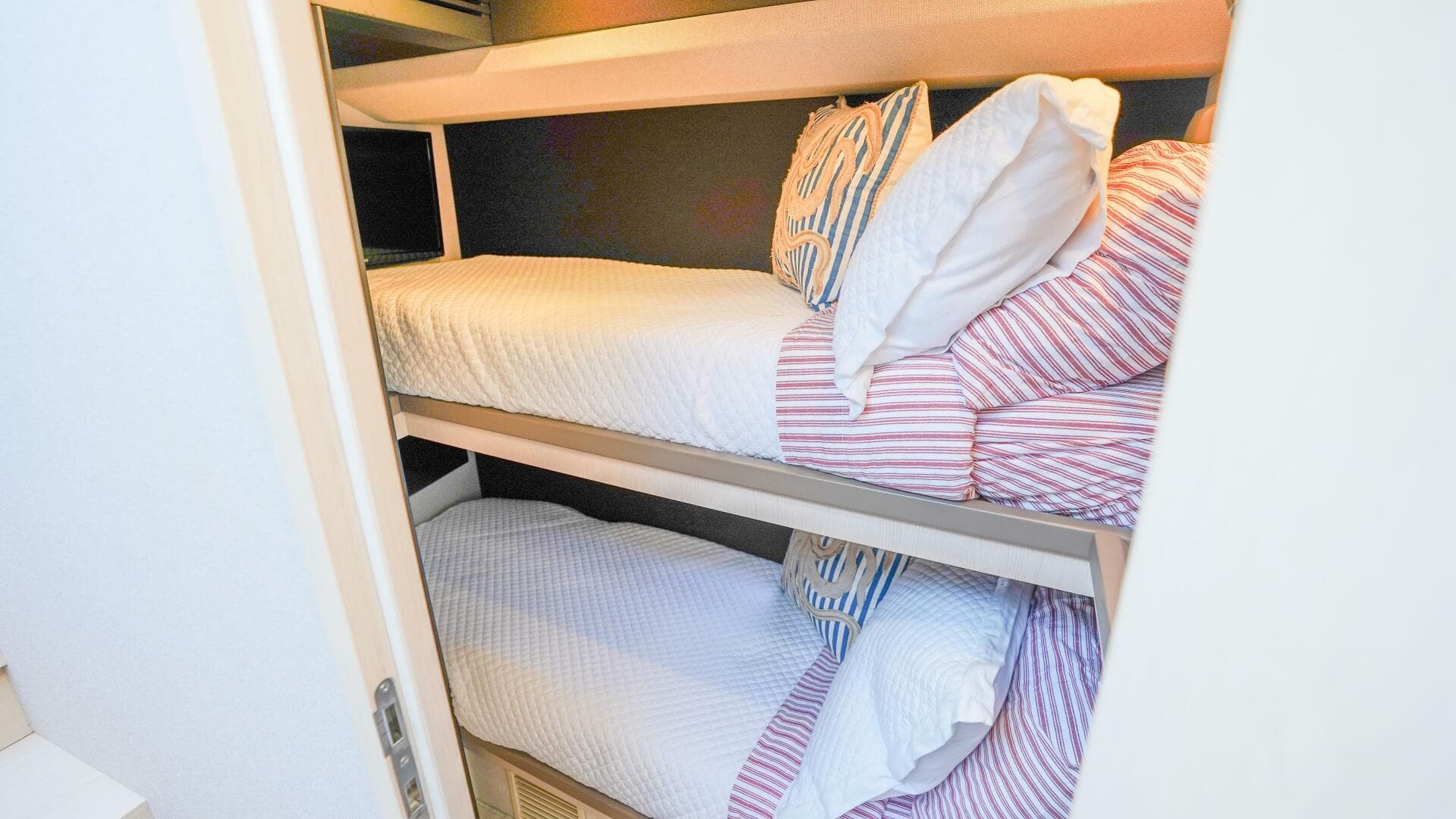 2017 Azimut 66 Flybridge