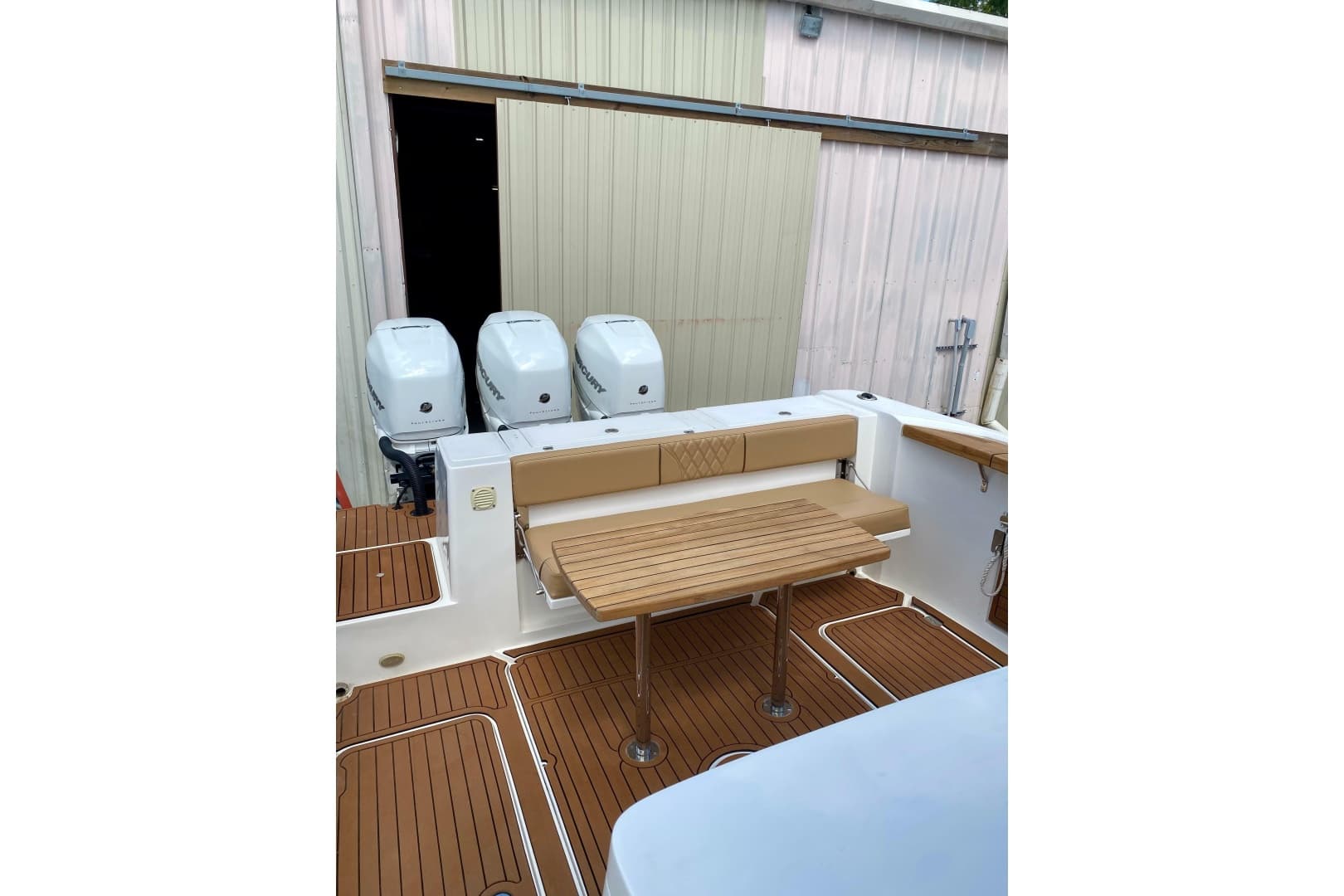 2023 Fishing Raptor 390 Solarium