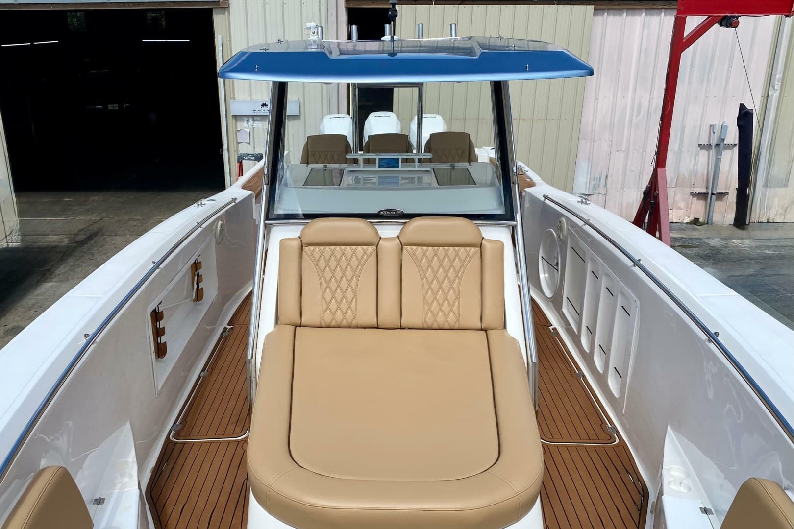 2023 Fishing Raptor 390 Solarium