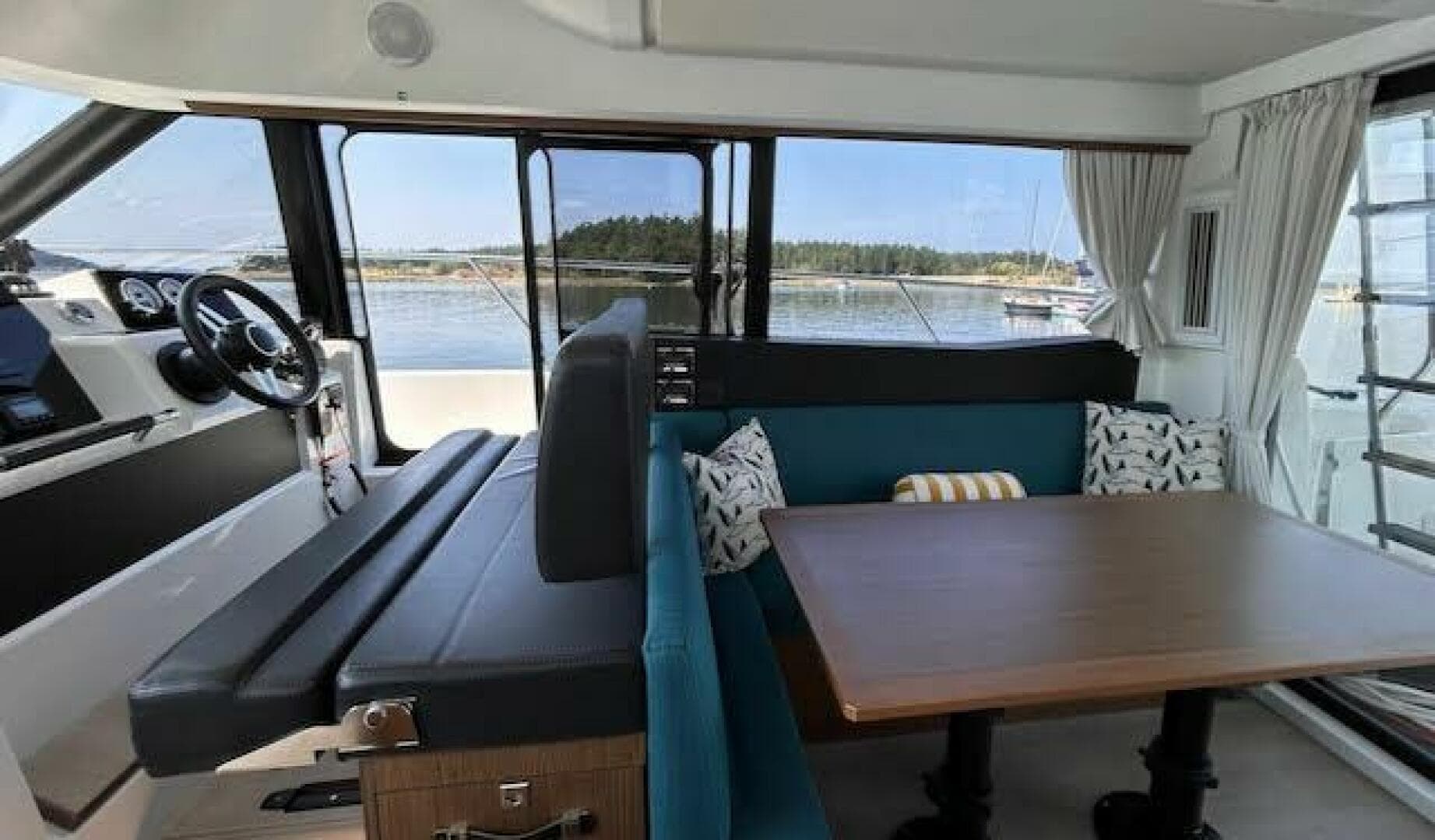 2019 Jeanneau Velasco