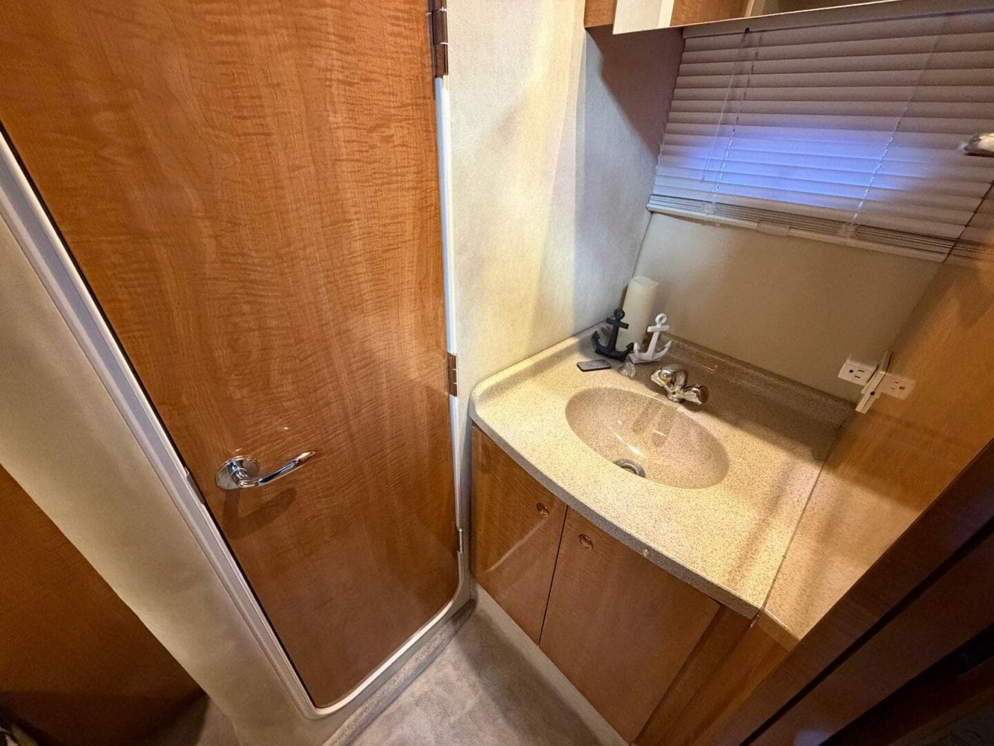 2002 Regal Commodore 3860