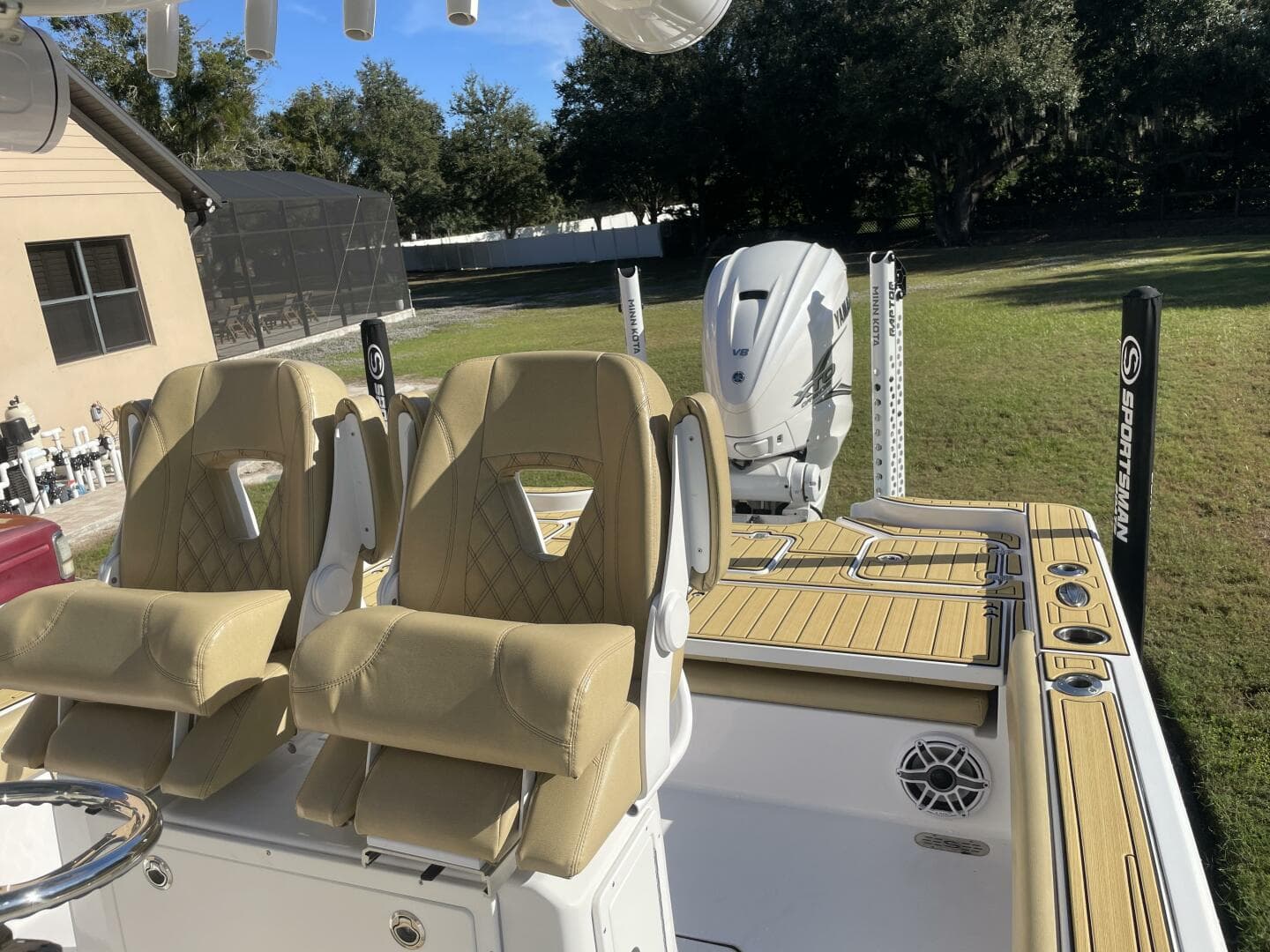 2023 Sportsman Masters 267 Bay Boat